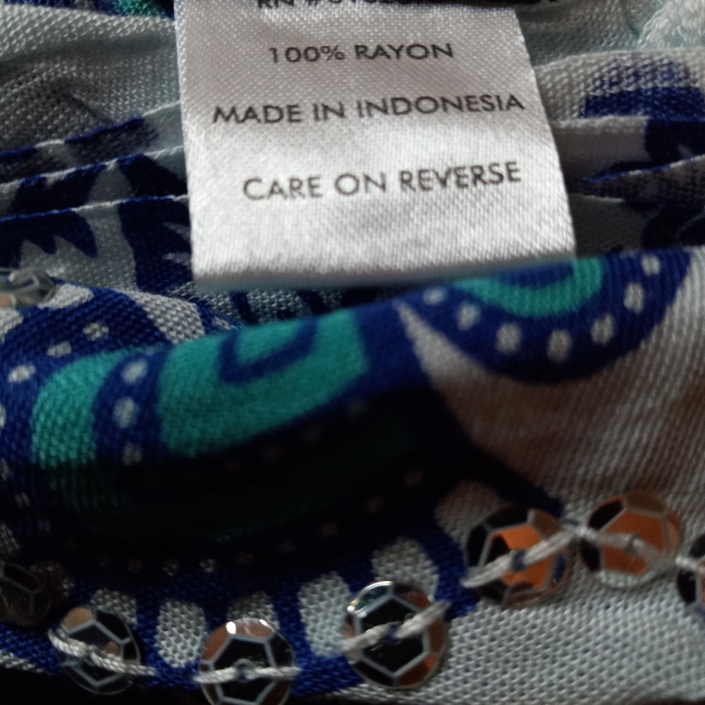 Batik Rayon Sarong in Aqua Blue from Indonesia, "Aqua Sunshine" - Picture 8 of 10